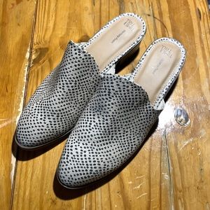 Slip on shoes.